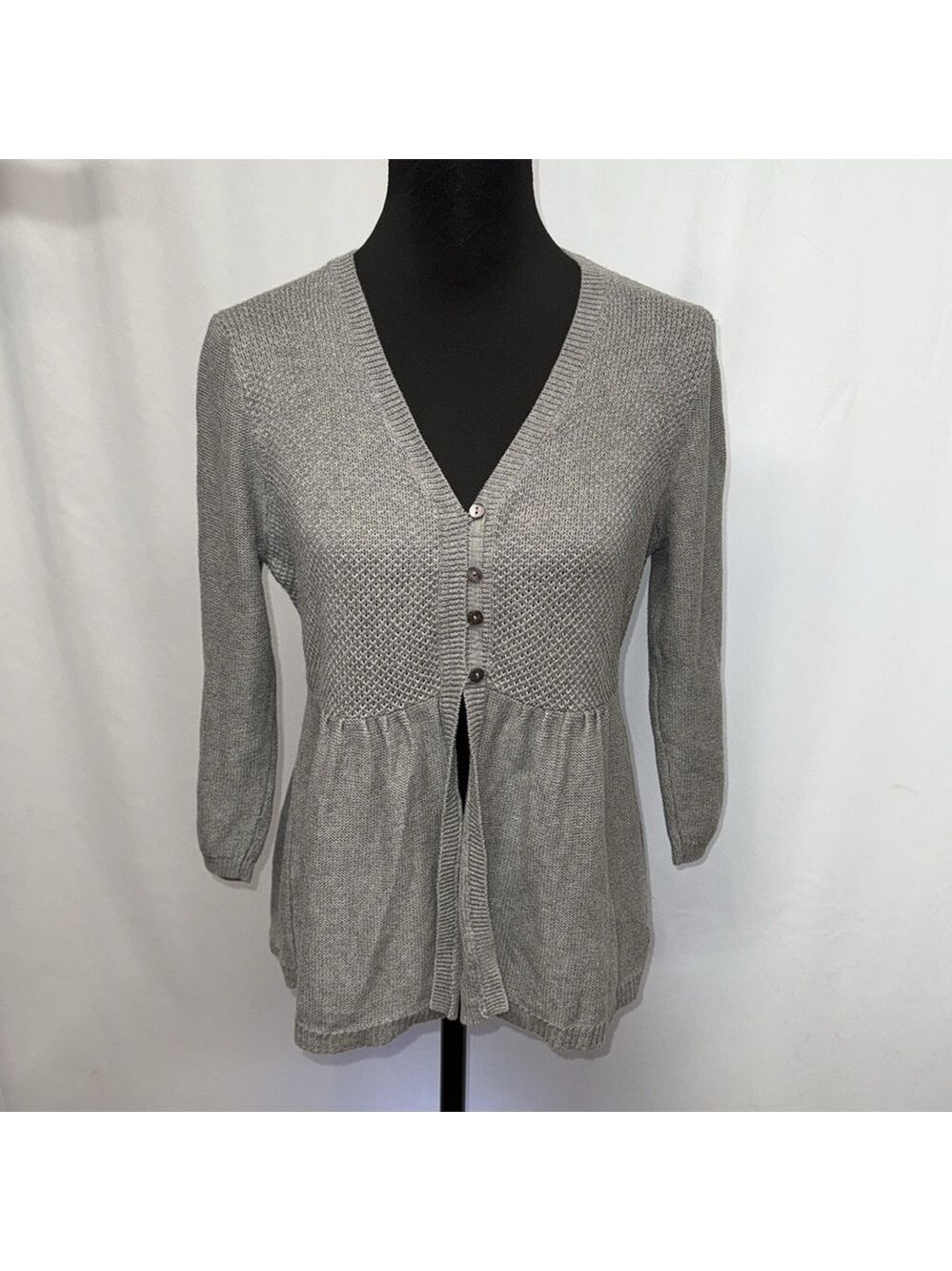 Eddie Bauer Womens Large Gray V Neck Button Front Knit Sweater Top